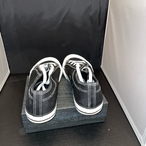 COPY - NWT Arizona Annie black canvas tennis shoes size 8 - Picture 4 of 6